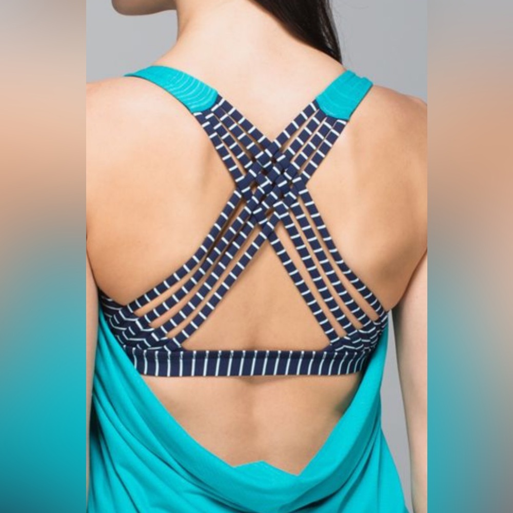 Lululemon Strappy tank top 
size 8
Very flattering